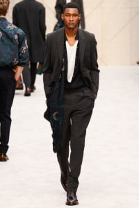 jourdan-copeland-first-black-male-model-burberry-runway-london-6jpg